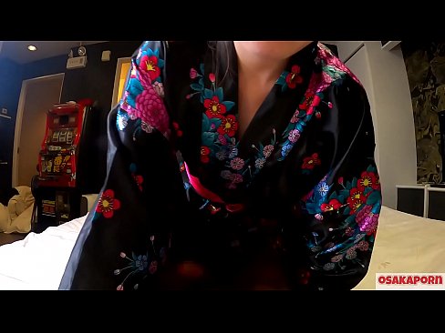 ❤️ Vajza e re cosplay pëlqen seksin deri në orgazmë me një shiringë në një kalorës dhe një blowjob. Vajzë aziatike me pidhi leshtore dhe cica të bukura me kostum tradicional japonez në video amatore që tregon masturbim me lodra qij. Sakura 3 OSAKAPORN. ❤️ Porno në sq.ixiporn.ru ❤