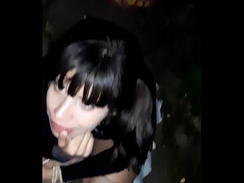 ❤️ Në rrugë penisi i fryrë në këmbim të karamele ❤️ Porno në sq.ixiporn.ru ❤